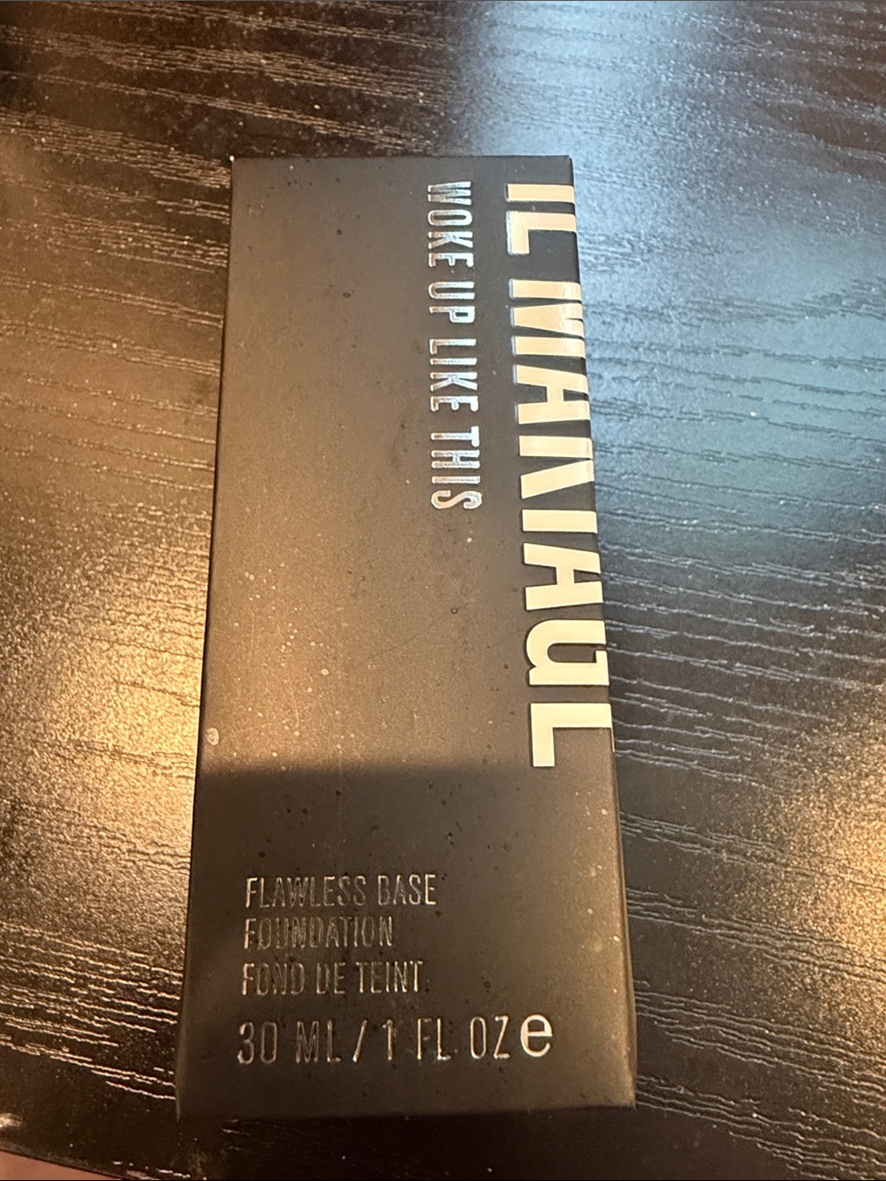 IL MAKIAGE Flawless Base Foundation - Black Packaging with White Logo
